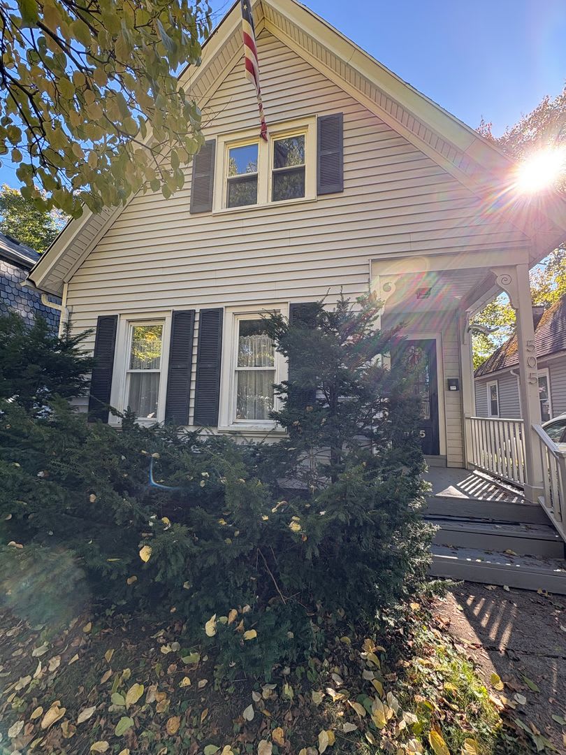 STUNNING Two Bedroom Single Family Home!