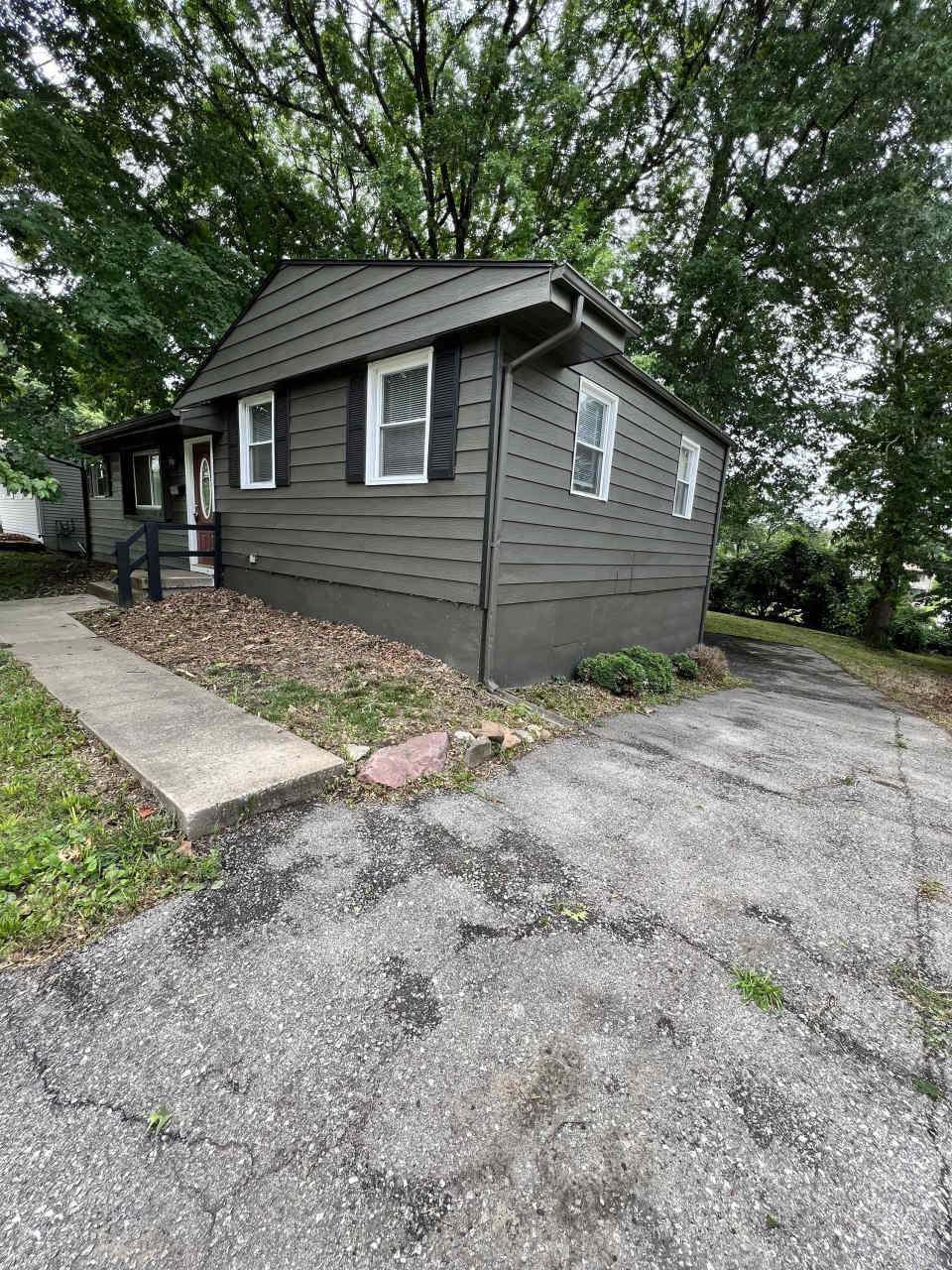 5358 N Palmer Avenue