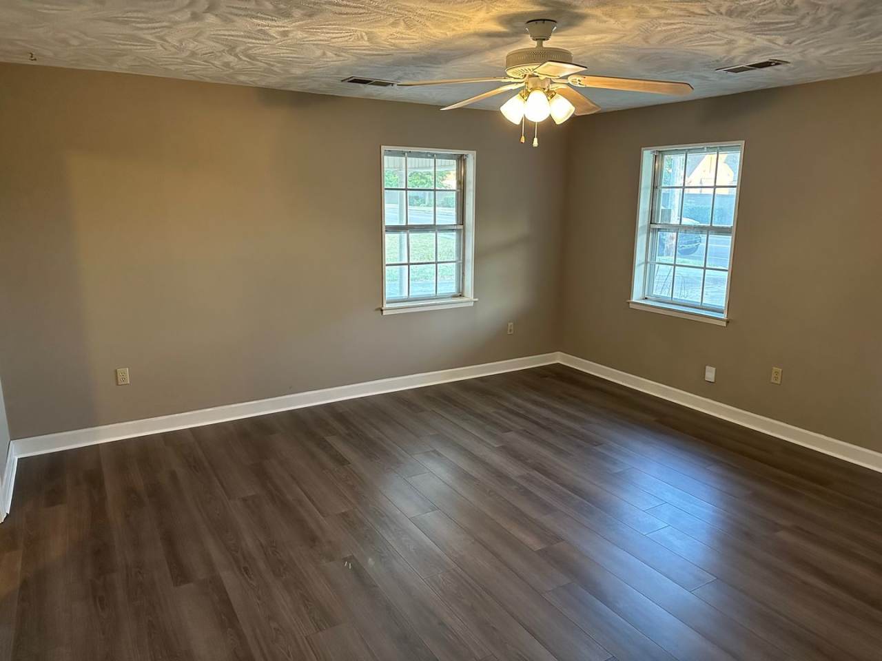 519 Shelton Rd, Collierville, TN 38017