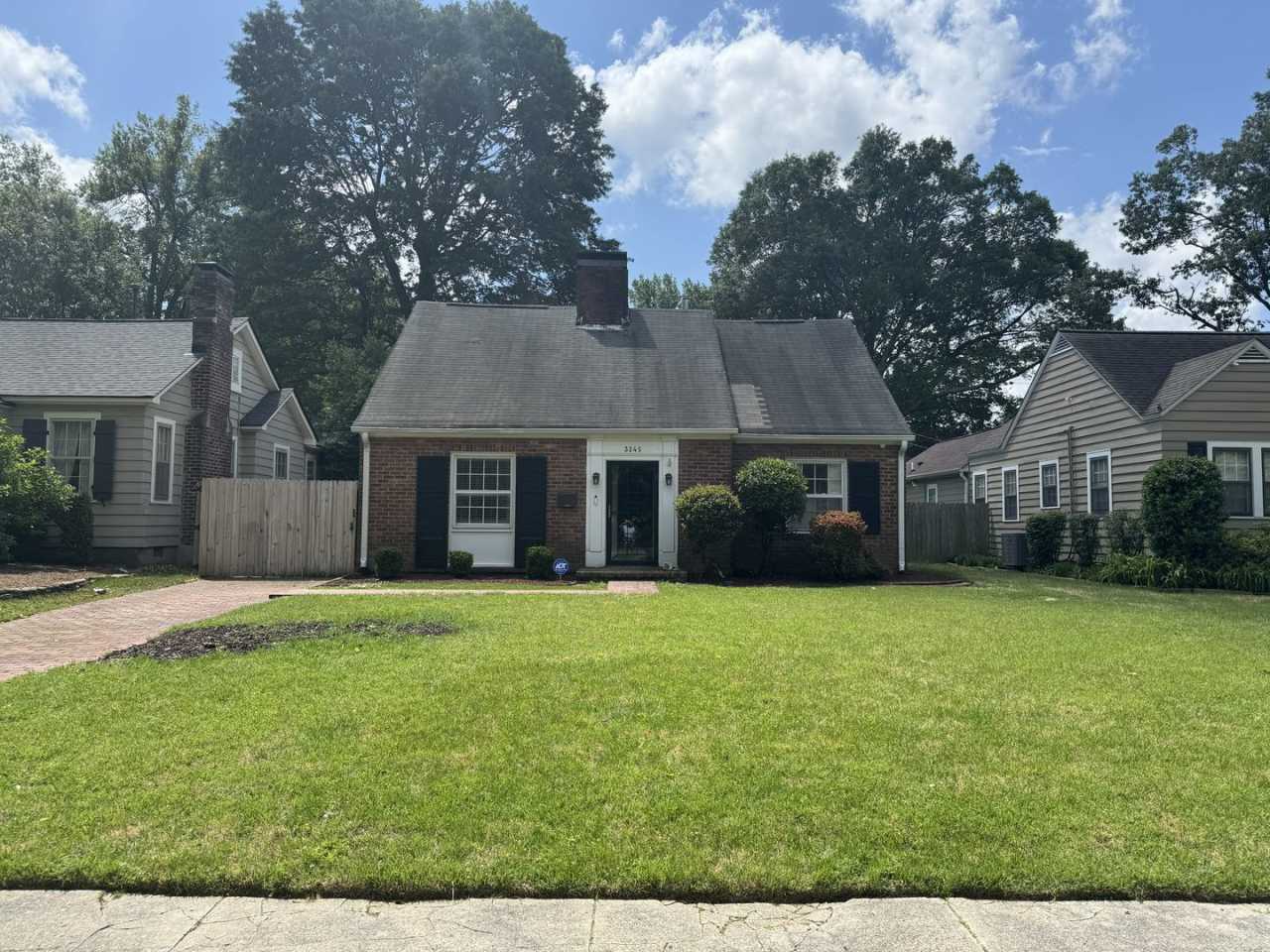 EAST BUNTYN: Great 3 Bedroom Home Near Central and Greer!!!