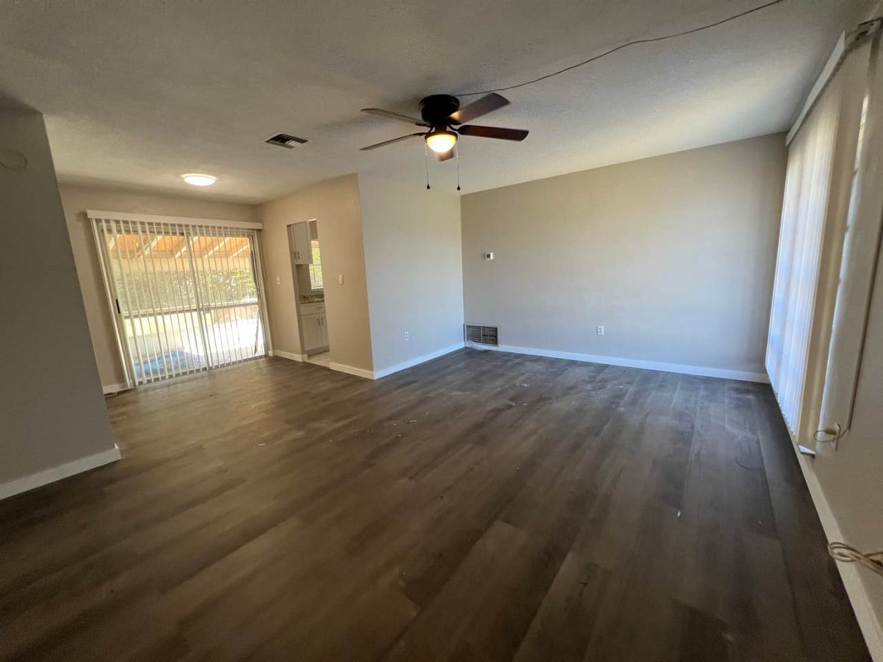 $1,350 ** Annual Lease ** 2 Bedroom / 1 Bath * Single Family ** Port Charlotte