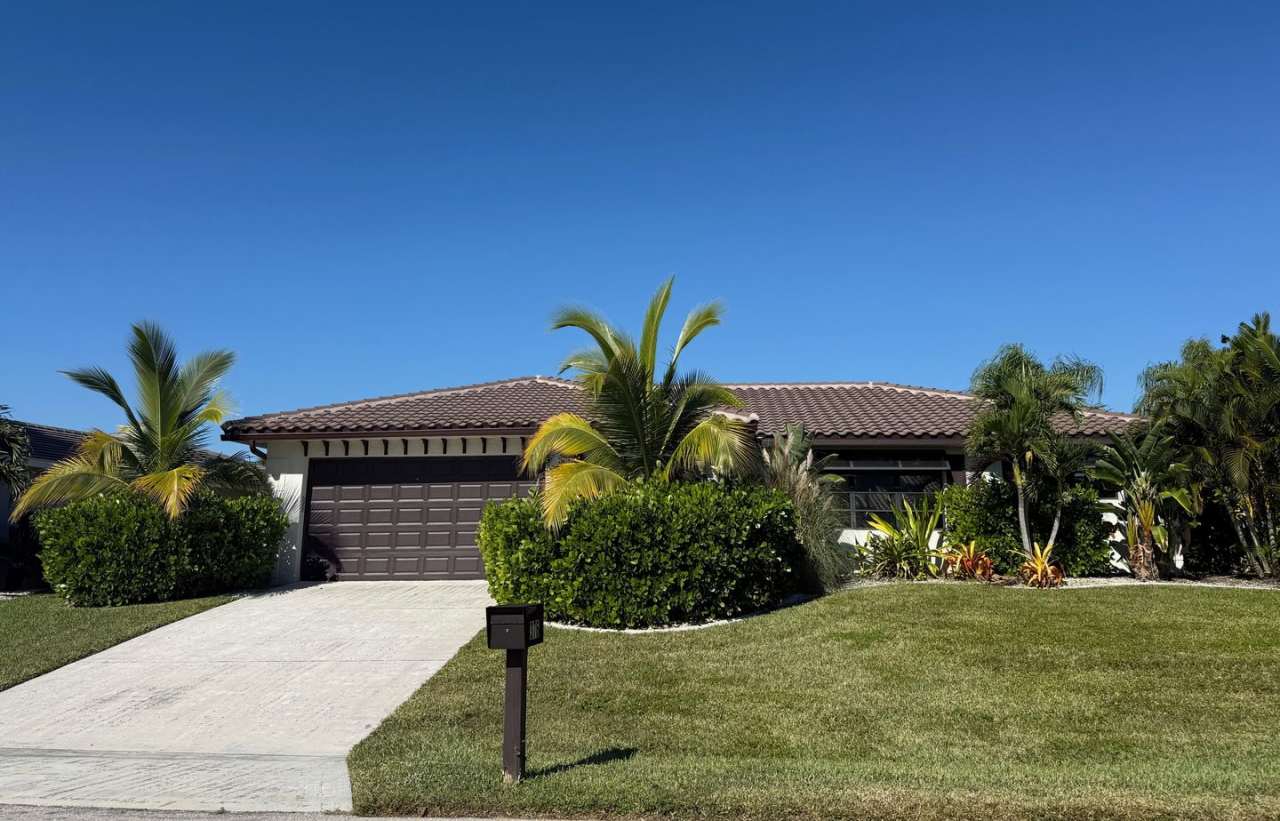 Burnt Store Isles – Deed-Restricted Waterfront Home for ANNUAL RENTAL!