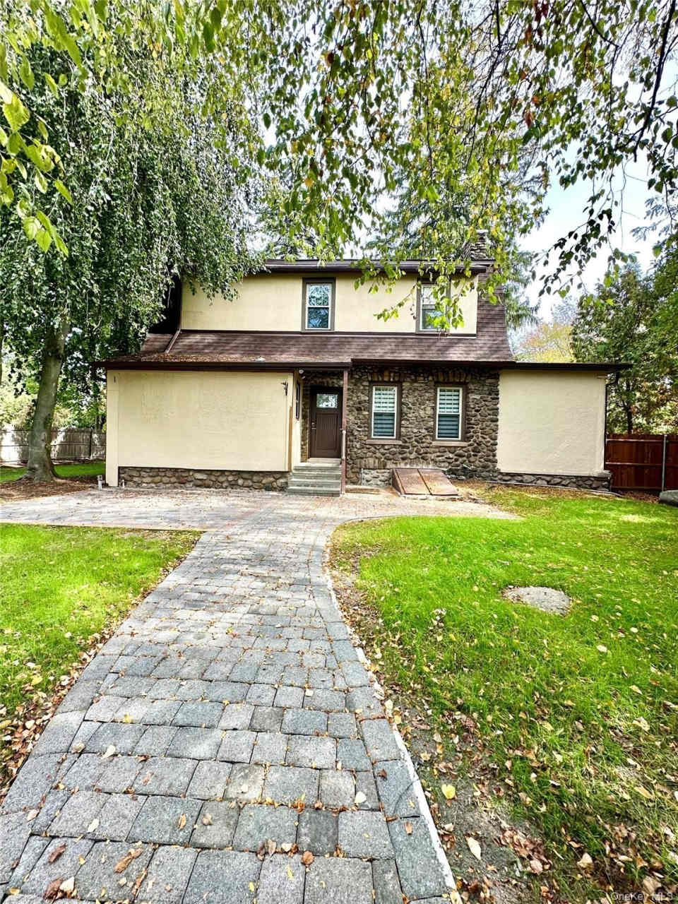 283 N Middletown Road