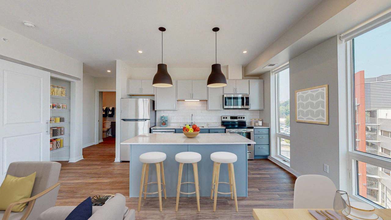 The Arlow on Kellogg