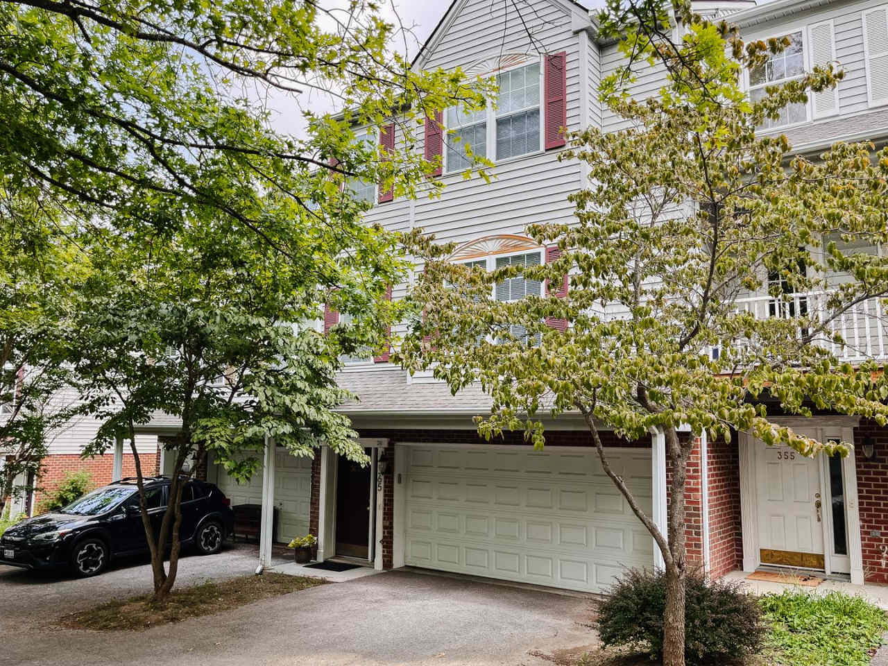 3 Bedroom 2.5 Bath Townhouse