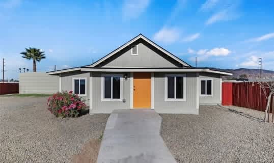 1190 South San Jacinto Avenue - 1