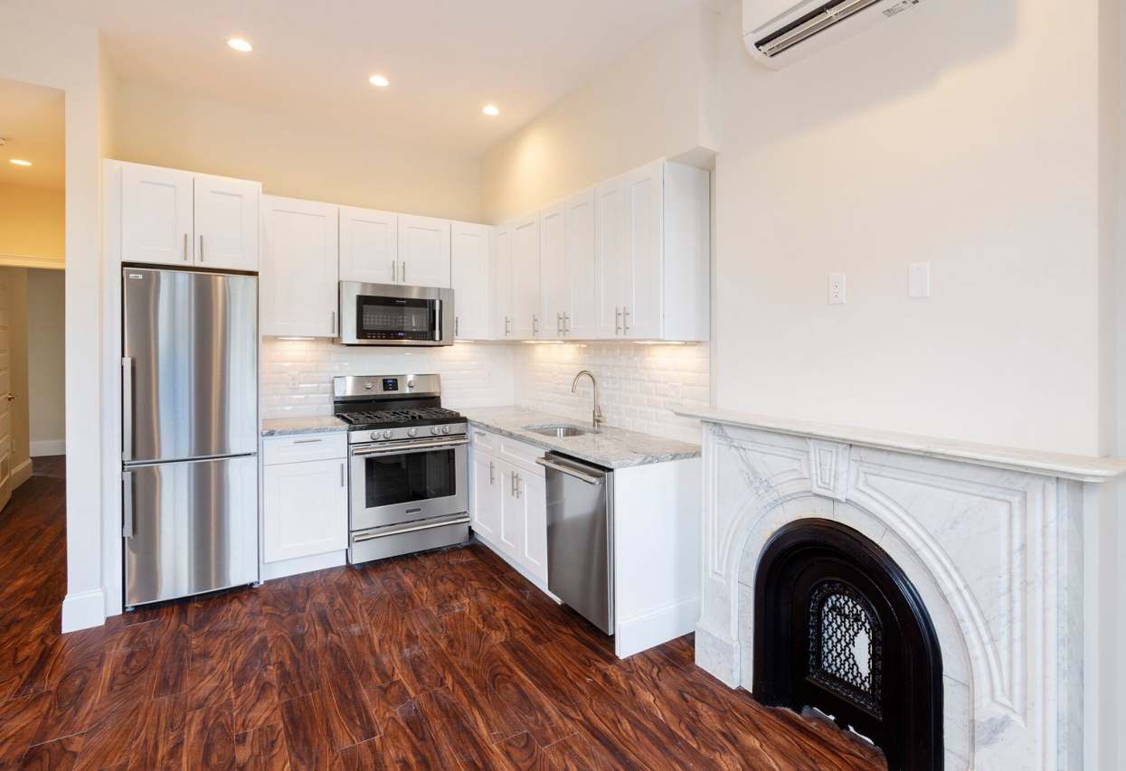 Charming 5 Bedroom-1/2 off First Month Rent