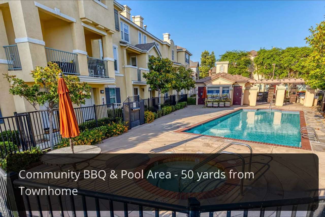 3 bed 3 bath Townhouse for Rent in Eastlake