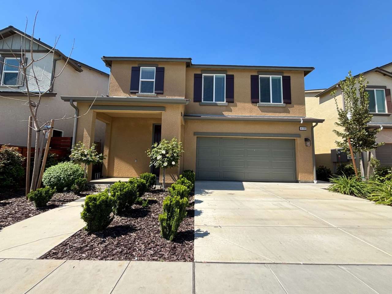 **Move-in Special!! $500 off 2nd Month's Rent!!** Spacious 3-Bedroom Home with Solar, Modern Amenities  Prime Location in Fresno, CA