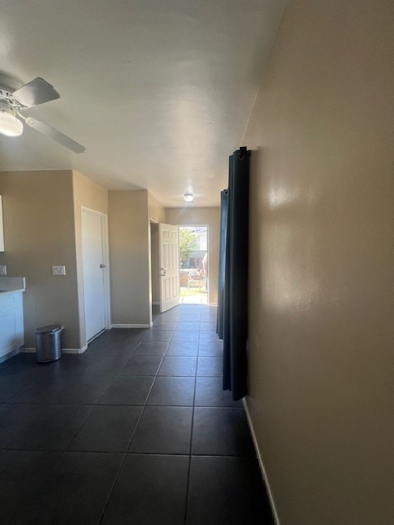 Charming 1 Bedroom, 1 Bathroom ADU in Pacoima! Ready for Move-In!
