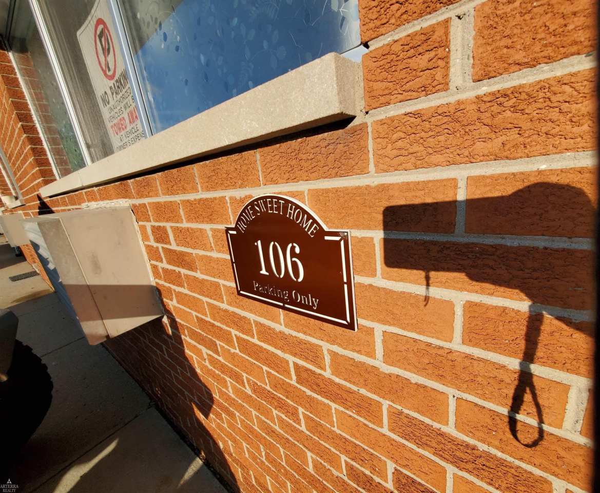 21520 Kelly Rd. #106