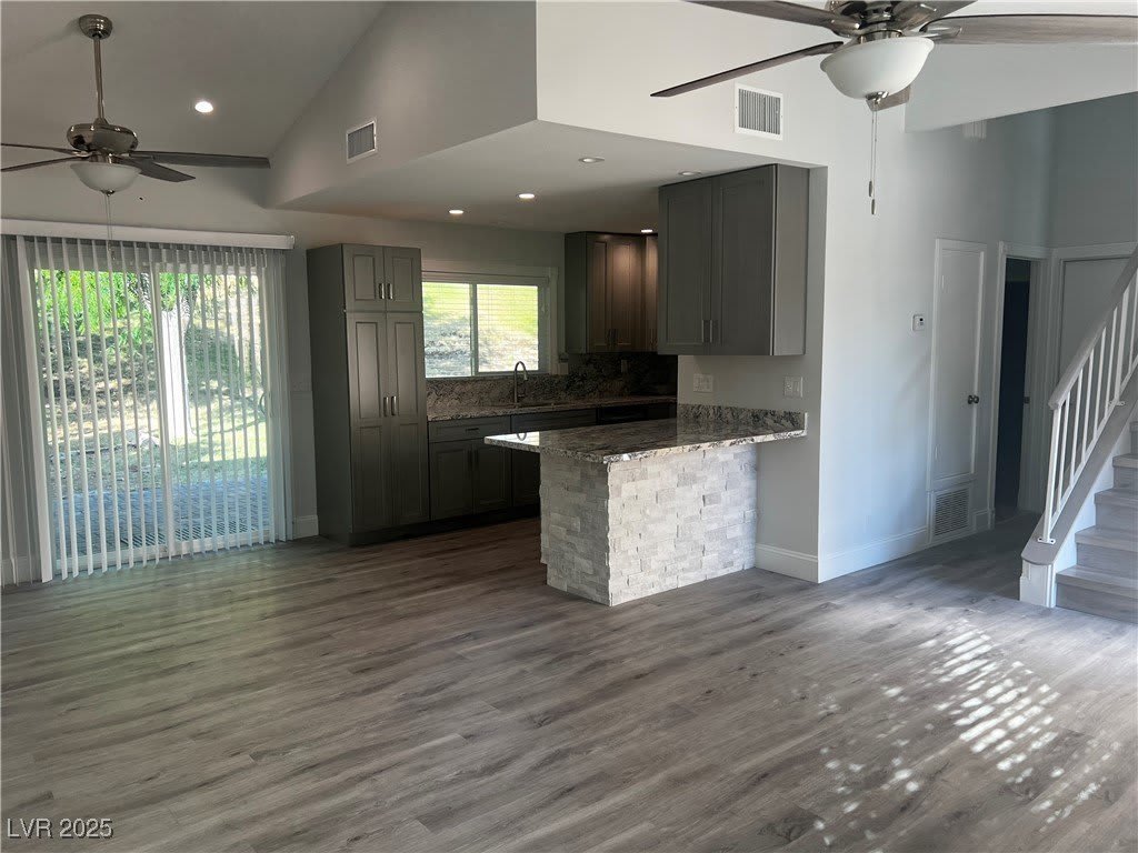 524 Greenbriar Place