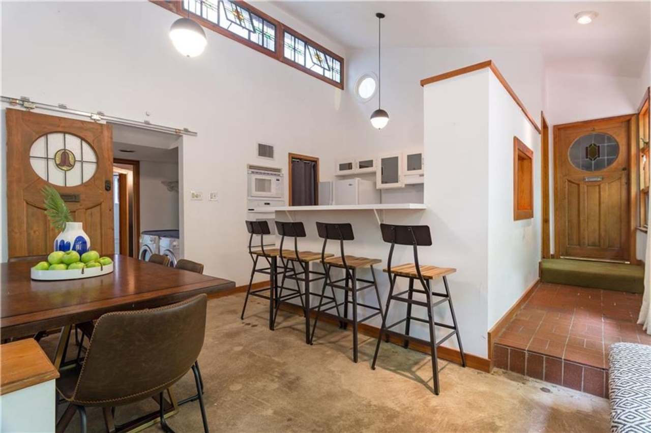 South Austin 4x2 Unique Home!