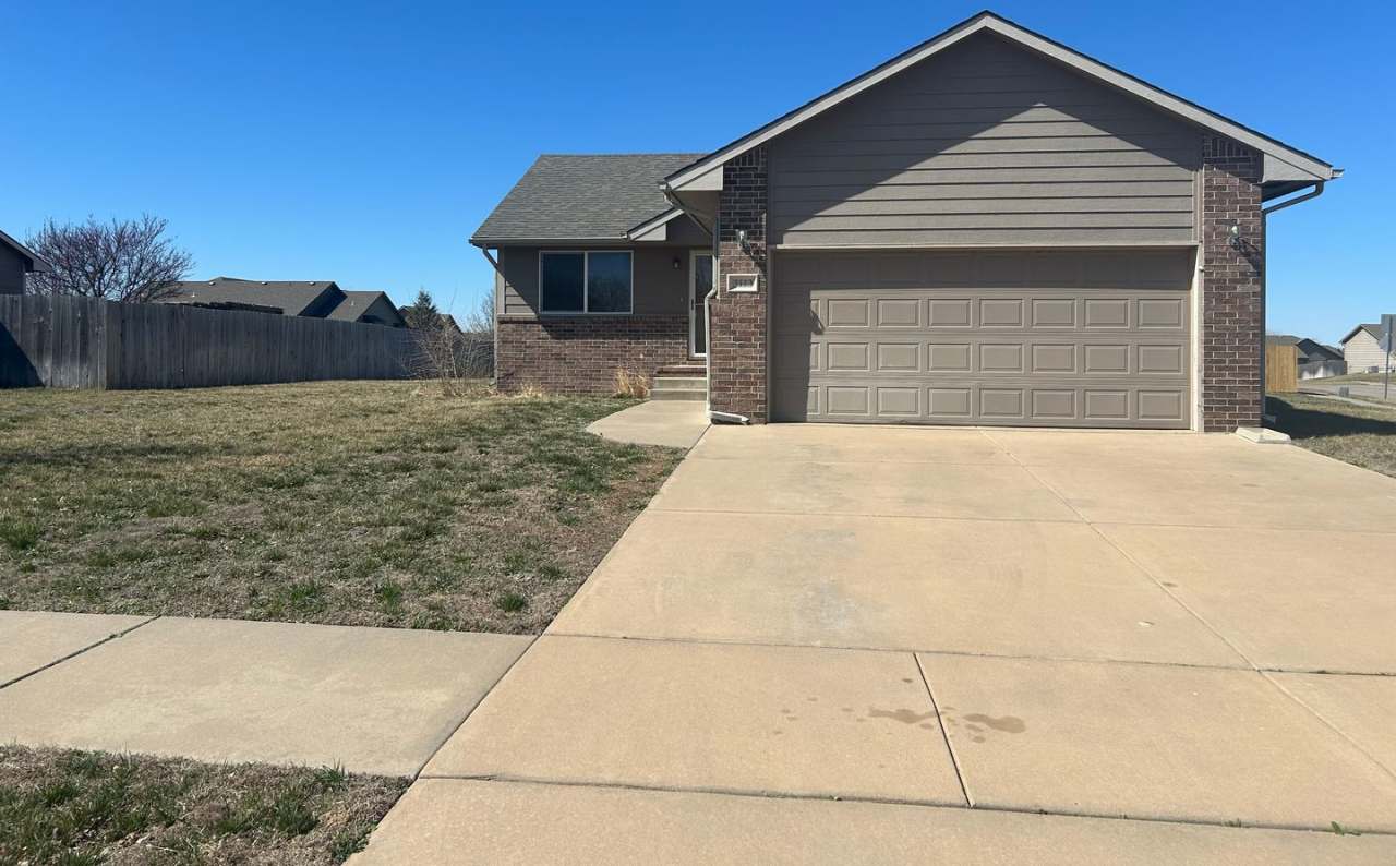 Derby 4 bedroom Home - Privacy Fence Coming in MAY 2025