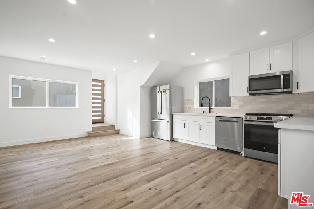 2808 S Cloverdale Ave