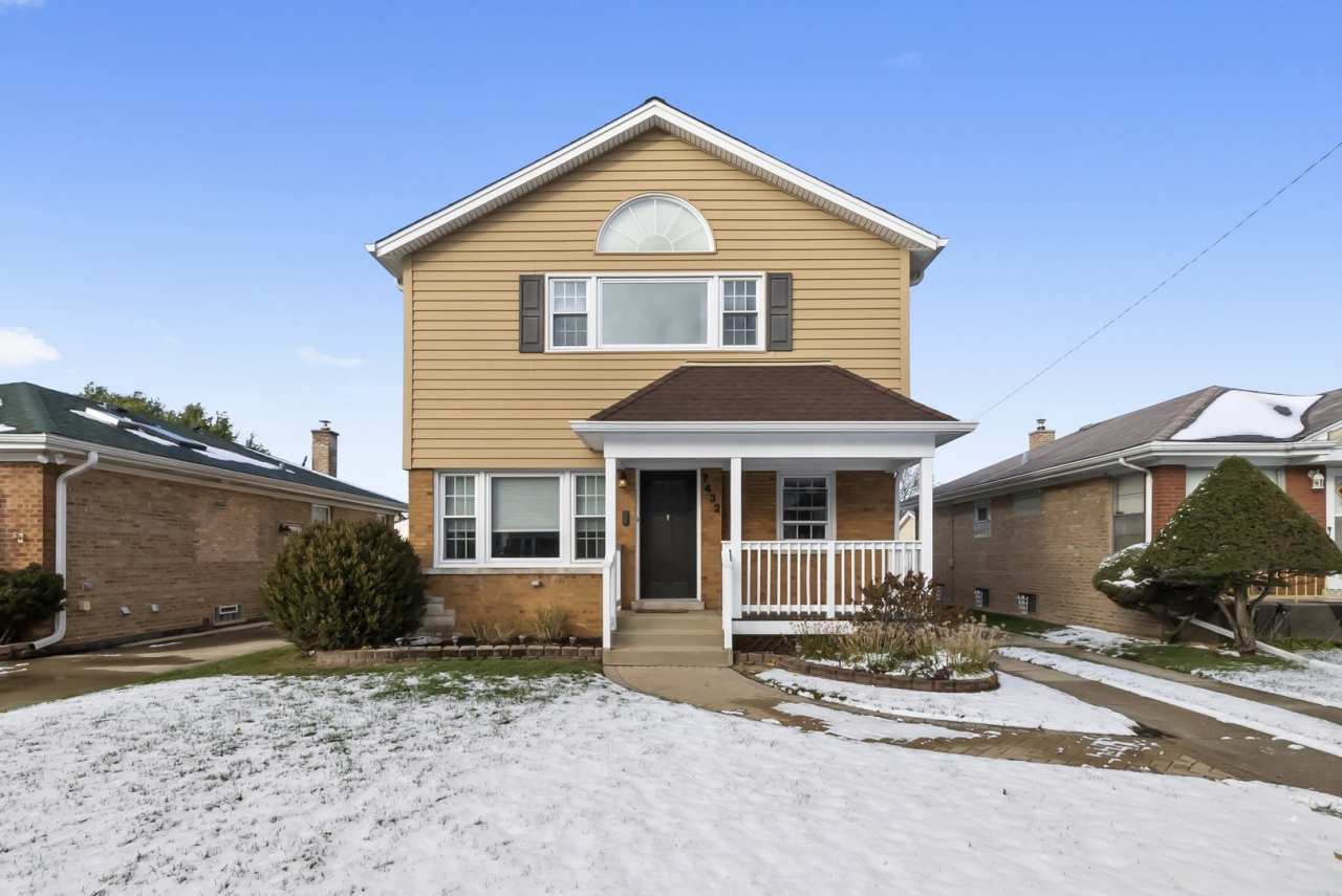 7432 W Ainslie Street