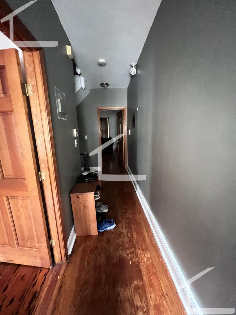 Great 6 bedroom 3 mins from Northeastern