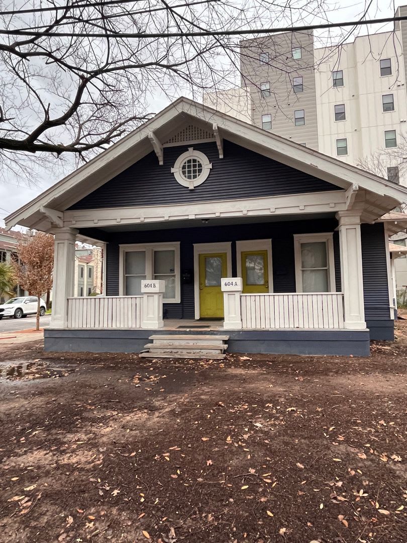 3 Bed House - Heart of West Campus