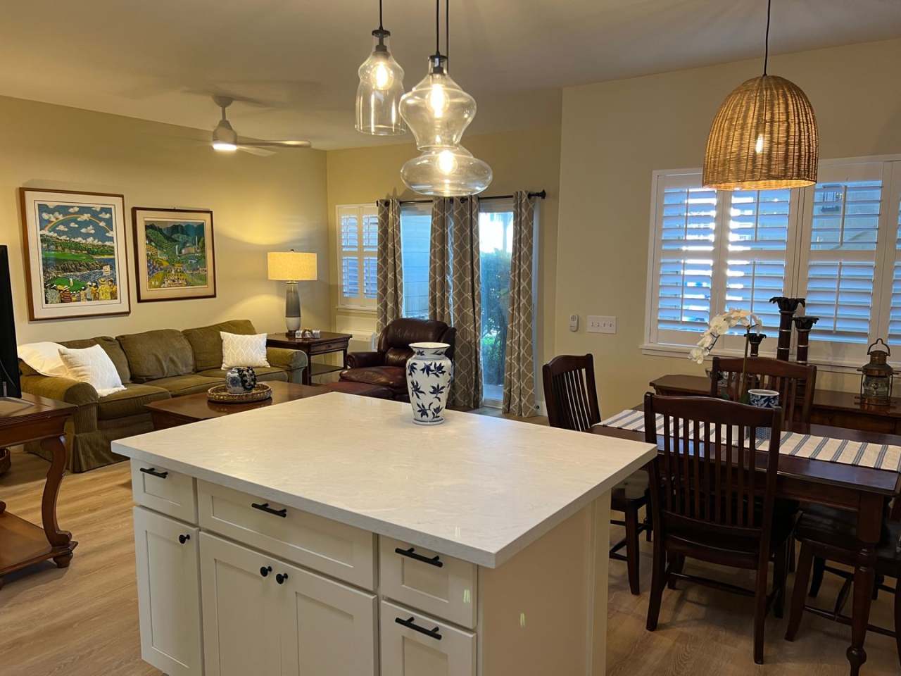 Remodeled and Fully Furnished, ground floor, 2 bedroom/2 bath in Napili