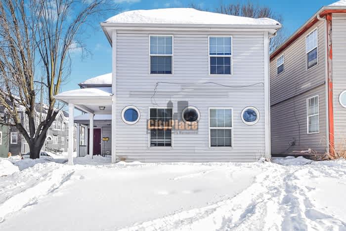 3469 North Illinois Street