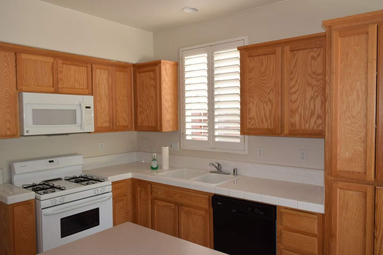 Tracy Home Available in Desirable Edgewood Neighborhood