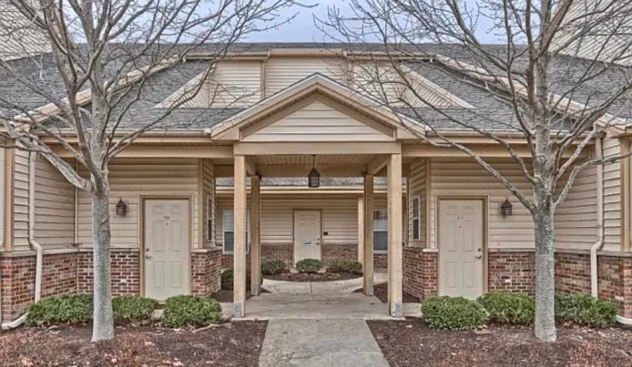 2bed 2 full bath Condo is West Champaign