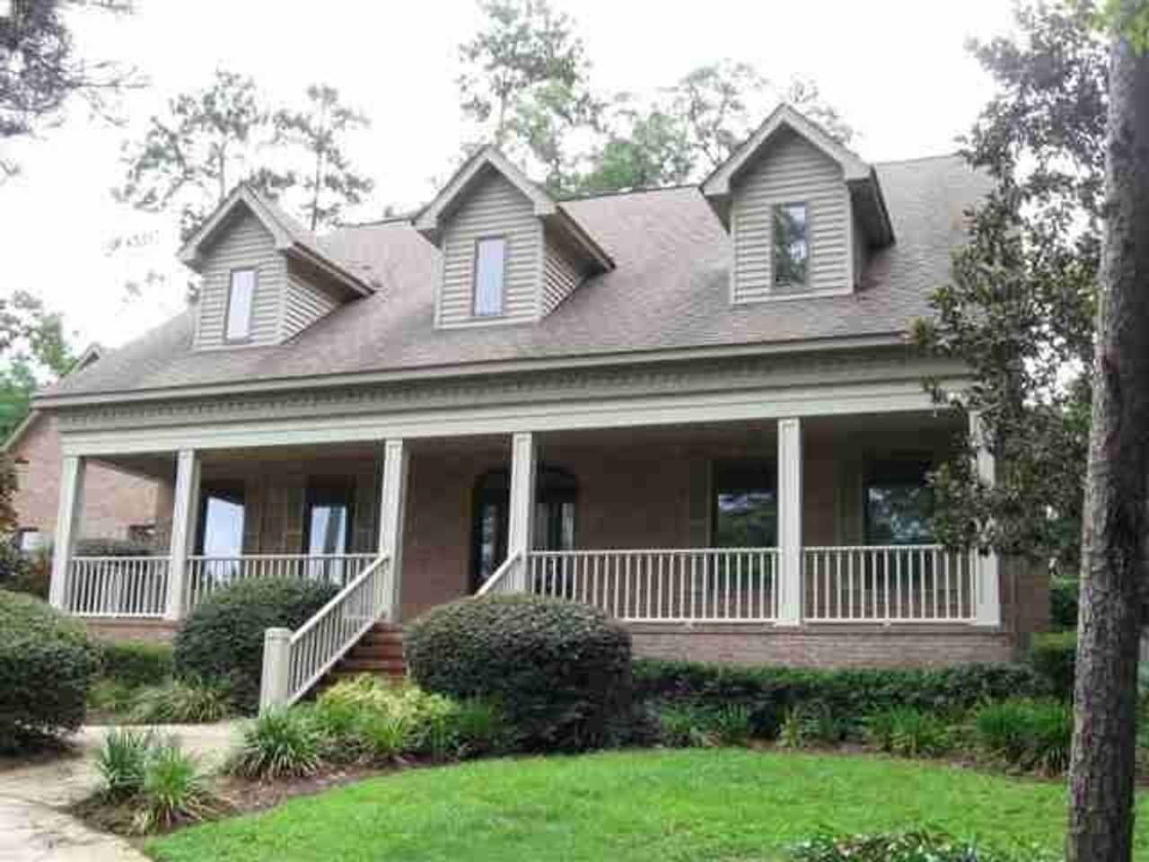 Stunning 2 Story Home in Golden Eagle