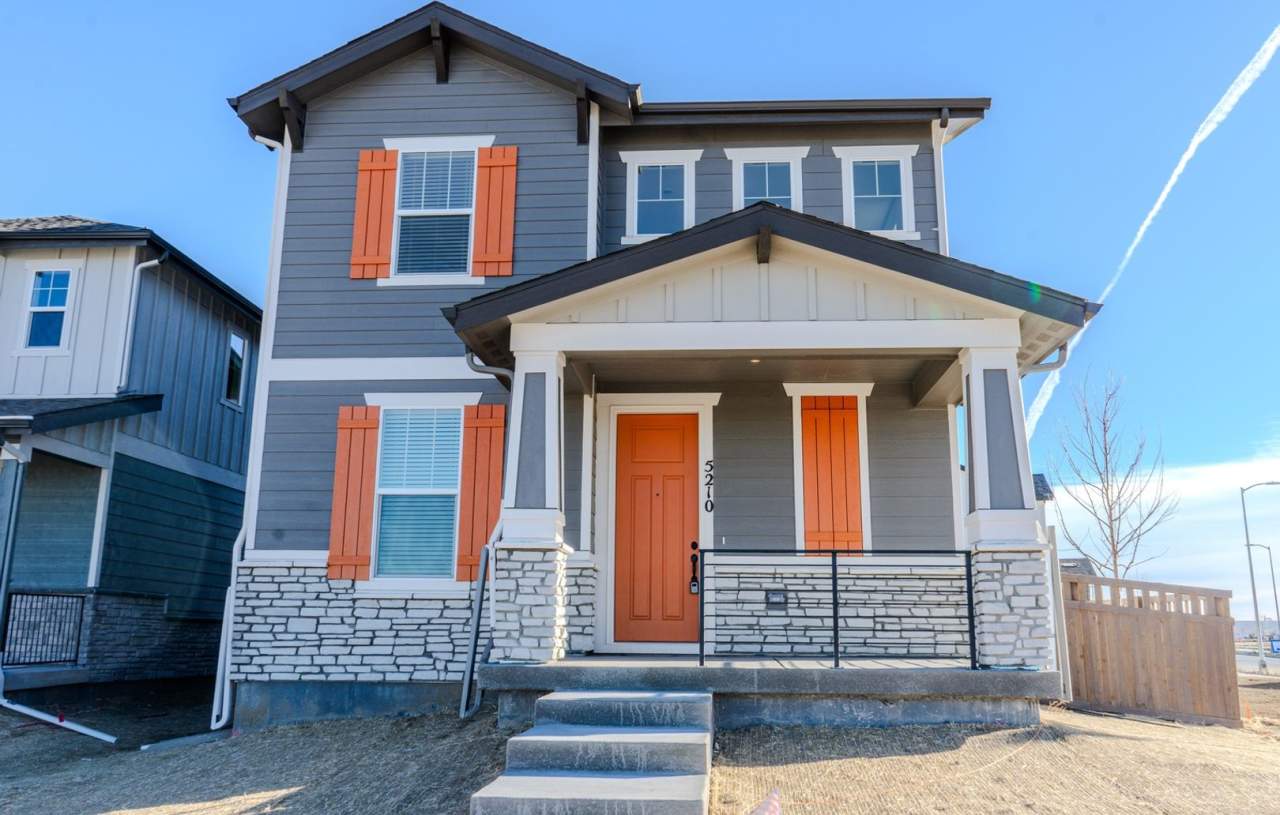 Spacious 4BR House with Beautiful Mountain Views!