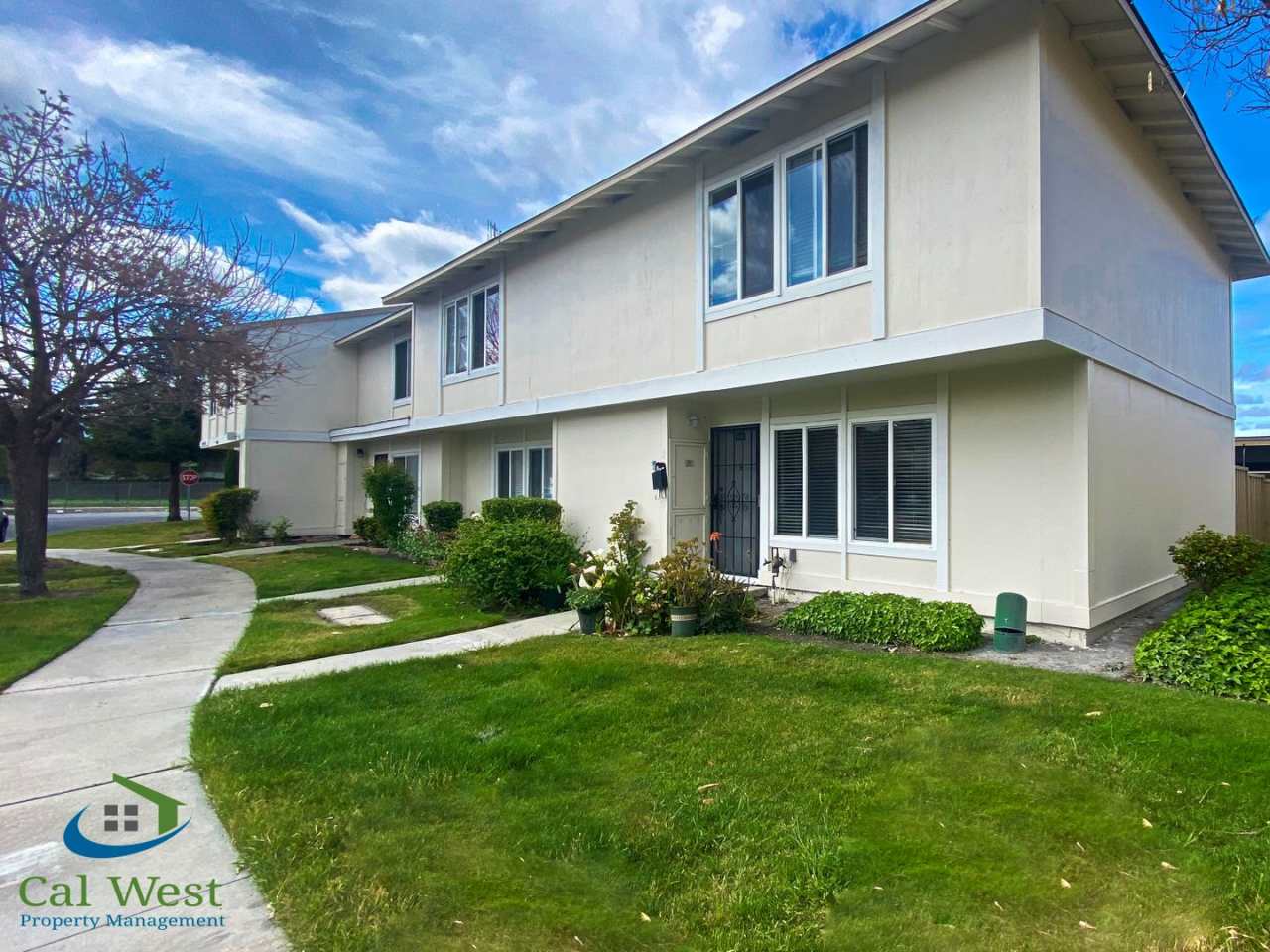 $3095-Updated Two Story Town Home in Blossom Valley Community of San Jose
