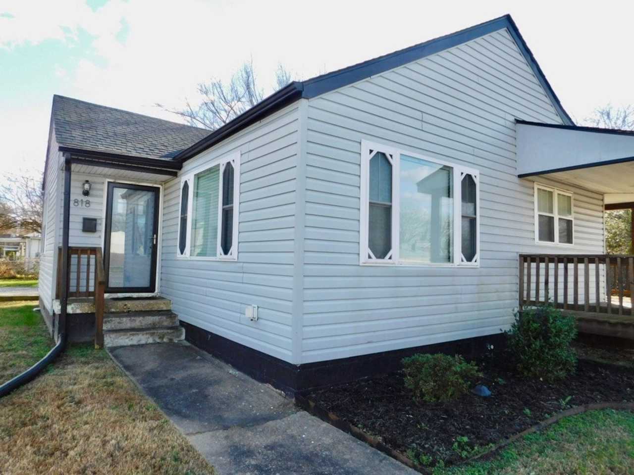 818 E Washington Street, Petersburg