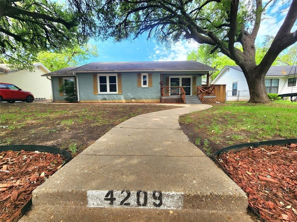 4209 Sanger Avenue