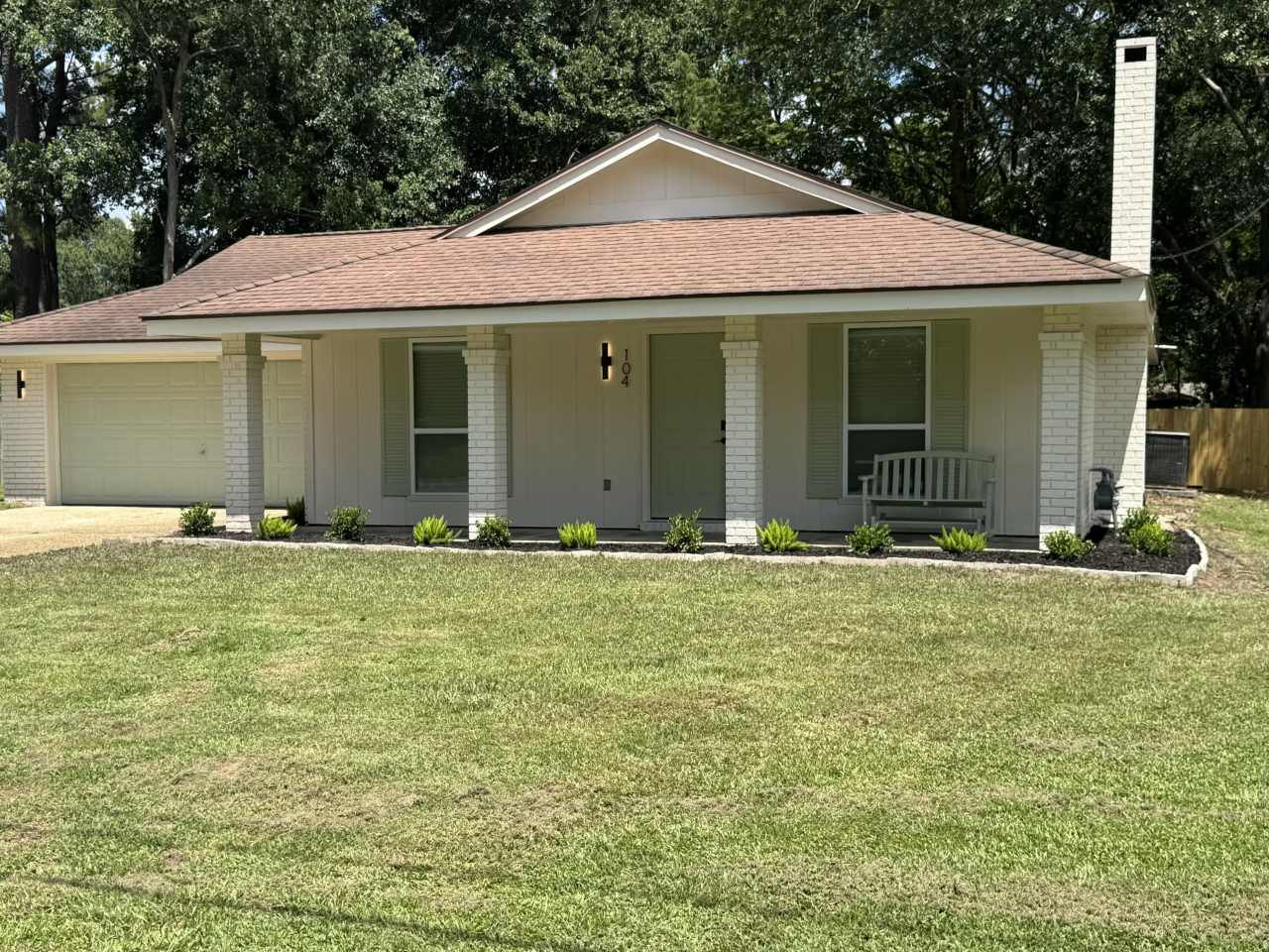 104 Comanche Drive