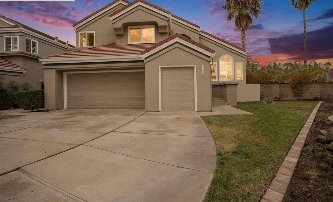 END OF CUL DE SAC DISCOVERY BAY GOLF COURSE BEAUTY! 3 BEDROOMS AND 3 BATHROOMS! 2 FIREPLACES! DONE TO THE 9'S! BEAUTIFULLY REMODELLED WITH UPDATED KITCHEN! GREAT YARD! ONE OF A KIND LOCATION ON GOLF COURSE UNOBSTRUCTED VIEWS!