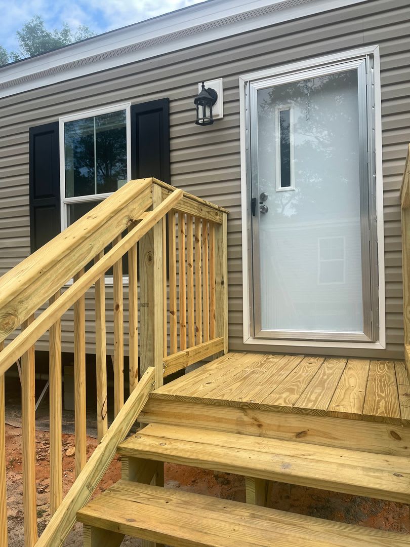 Luxury 3 Bedroom/ 2 Bath Mobile Home