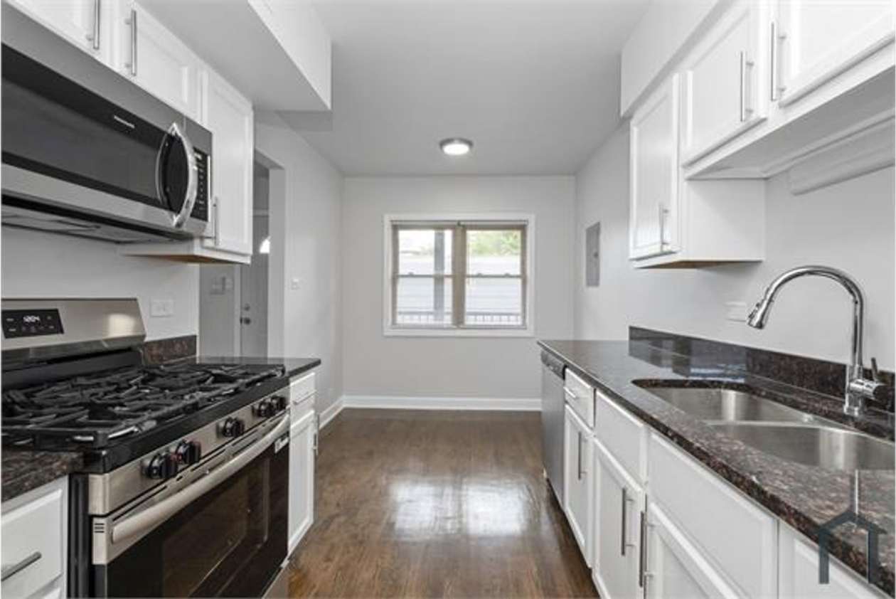 7635 S. Coles Avenue