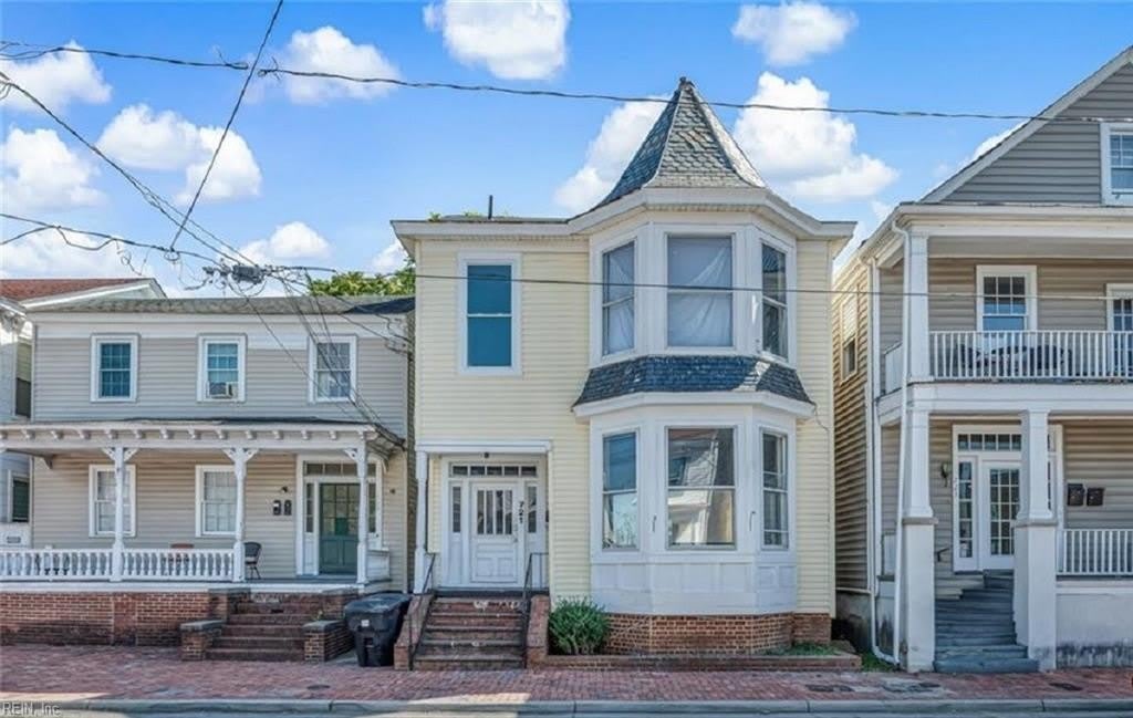 721 Dinwiddie Street