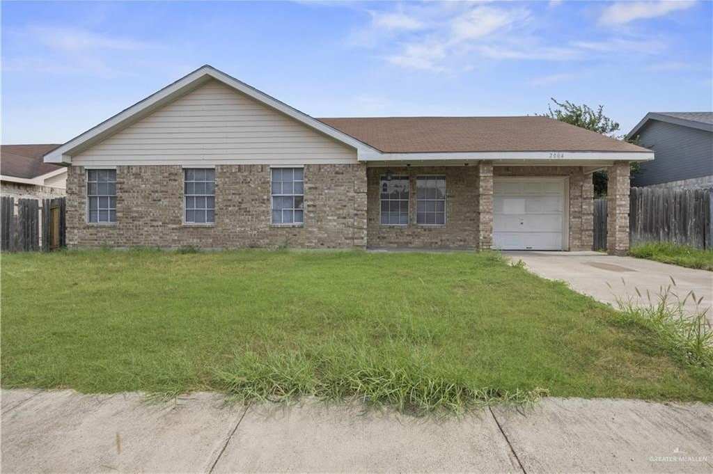 2004 Fullerton Avenue