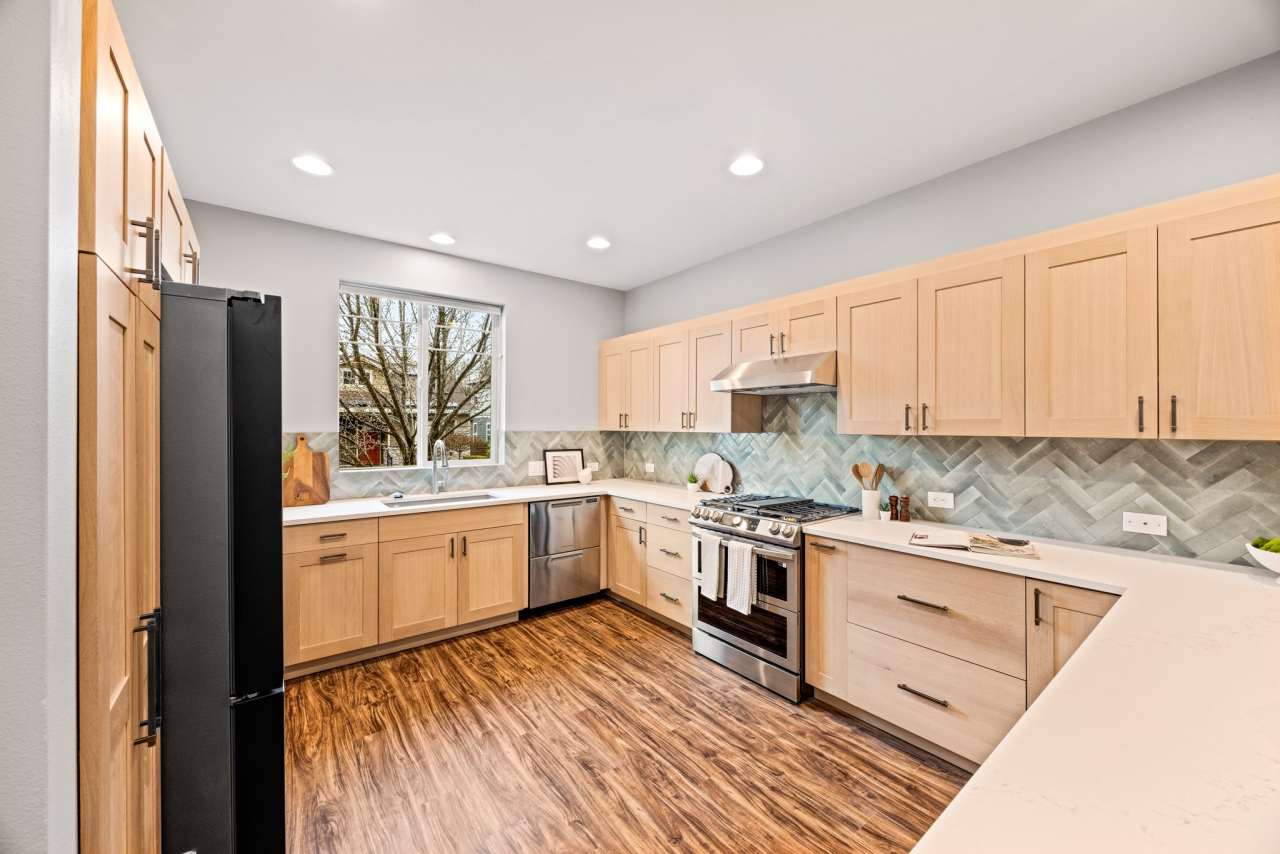 19222 143rd Street East