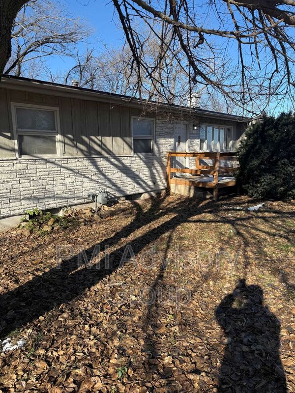 3105 Southeast Adams Street