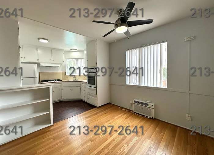 442 South Mariposa Avenue