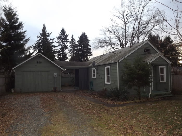 860 Lafayette Street South