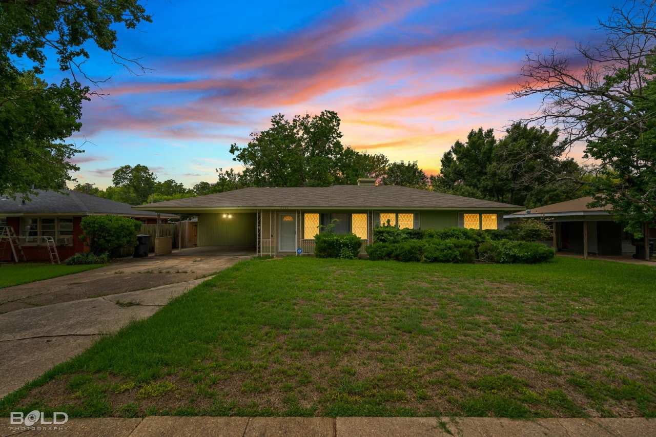 BEAUTIFUL 3 BEDROOM 2 BATH IN BOSSIER