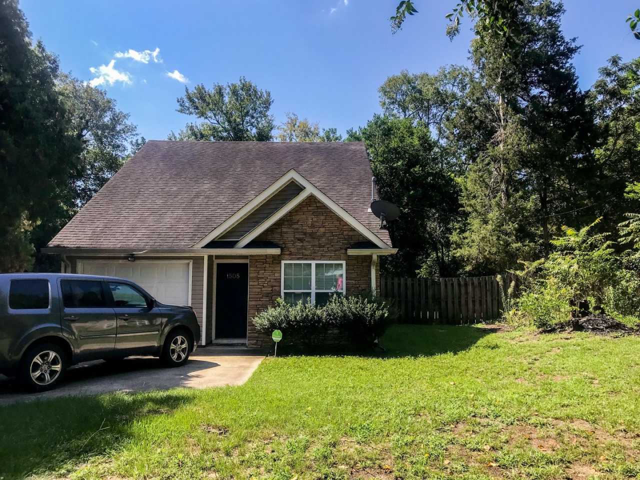 Coming soon! Pet Friendly Home in Walking Distance to Dog Park!