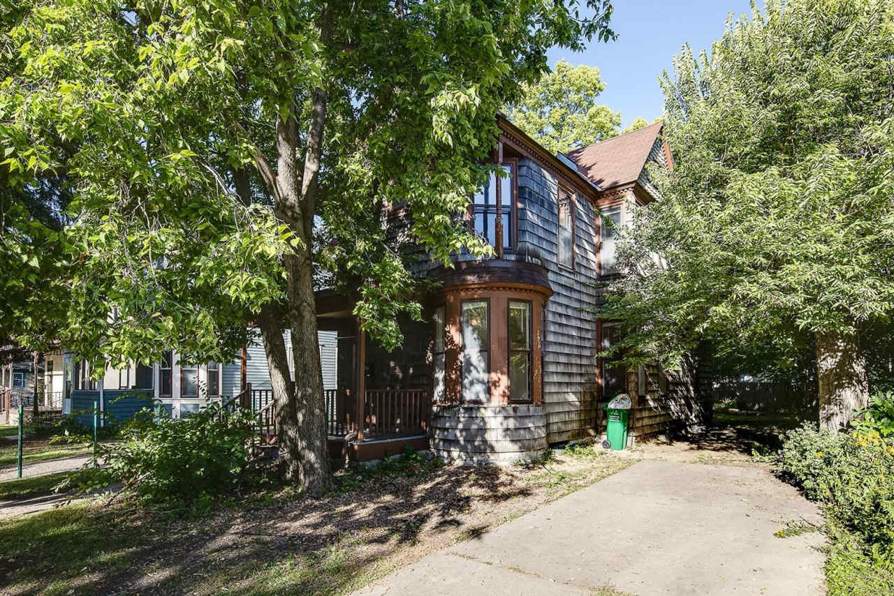 Prime 5 Bedroom in Dinkytown close to the U of M!