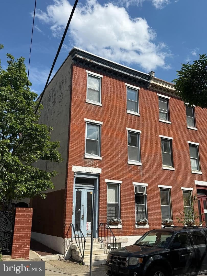 559 N 16TH Street unit: 1R