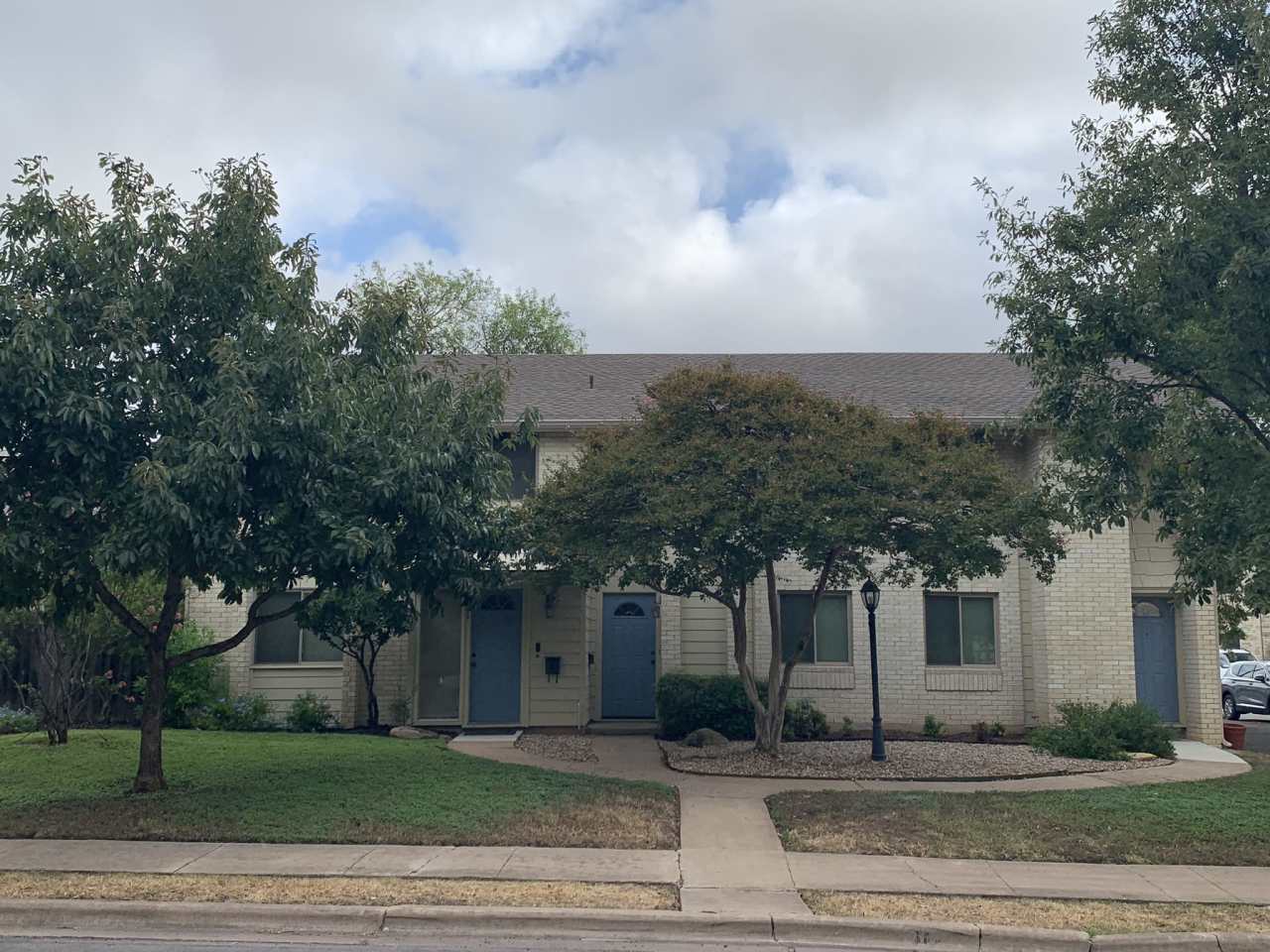 3214 Crosscreek Drive