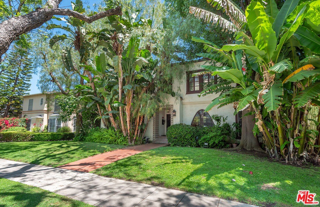 340 N Oakhurst Dr unit: 103