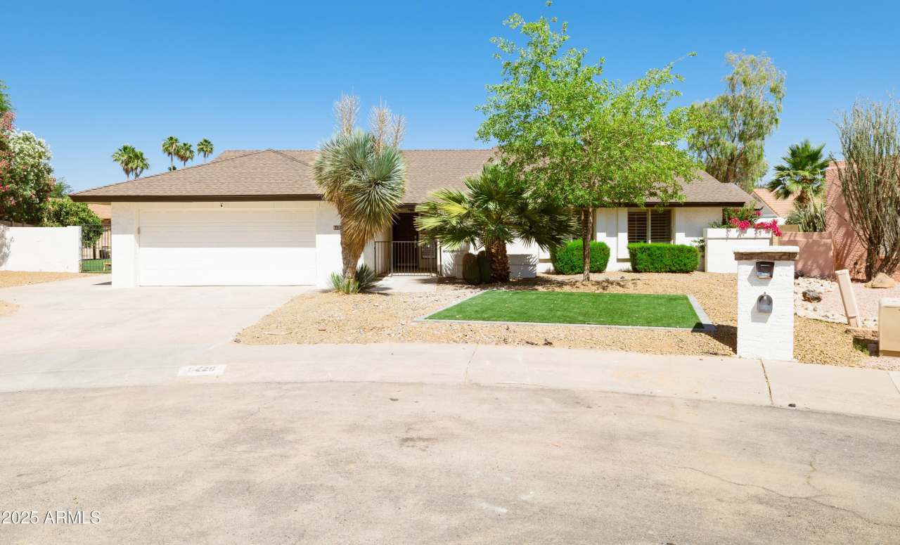 5226 E KATHLEEN Road