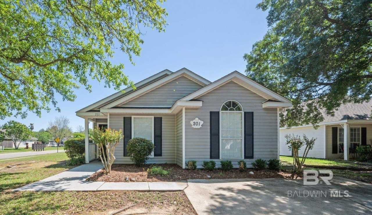 201 Southchase Court