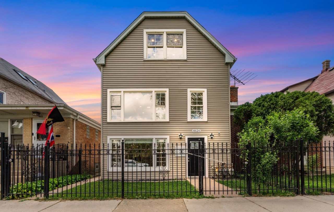 4624 N Springfield Avenue unit: 2